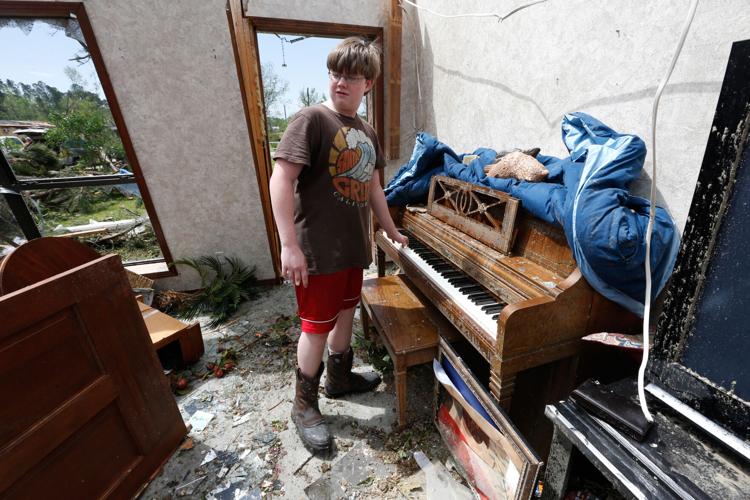 04291437 Storm day 2