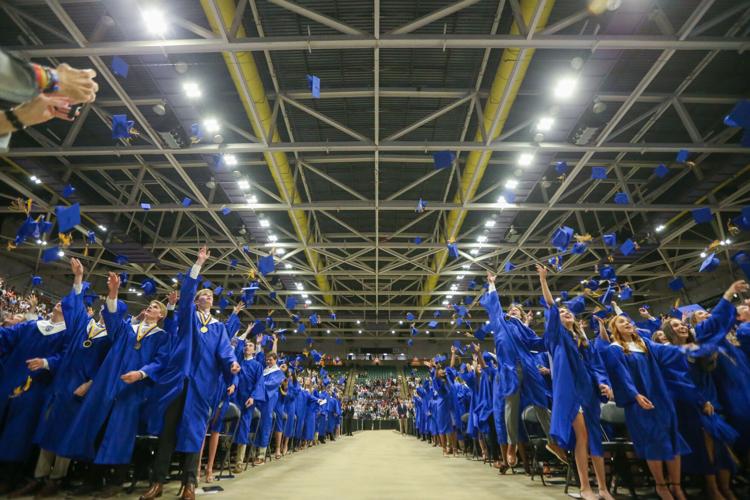 djr-2024-05-18-news-ths-GRAD-HM