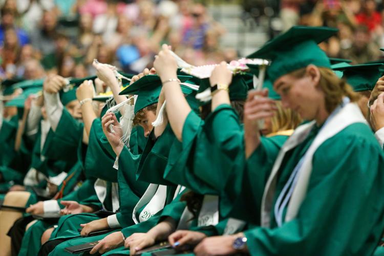 djr-2024-05-19-news-mhs-grad-hm