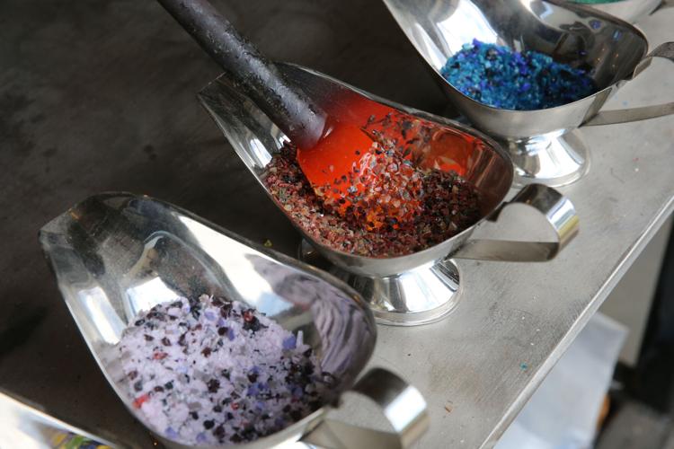 mm-20204-10-02-blown-glass-twp17